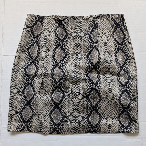 Zara Snakeskin Ruffle Patterned Pencil Mini Skirt  Size Medium - Picture 3 of 5